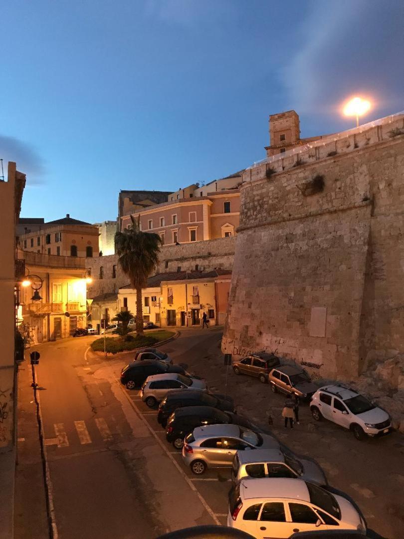 Bastione Home - Casa "Vicky" กาญารี ภายนอก รูปภาพ