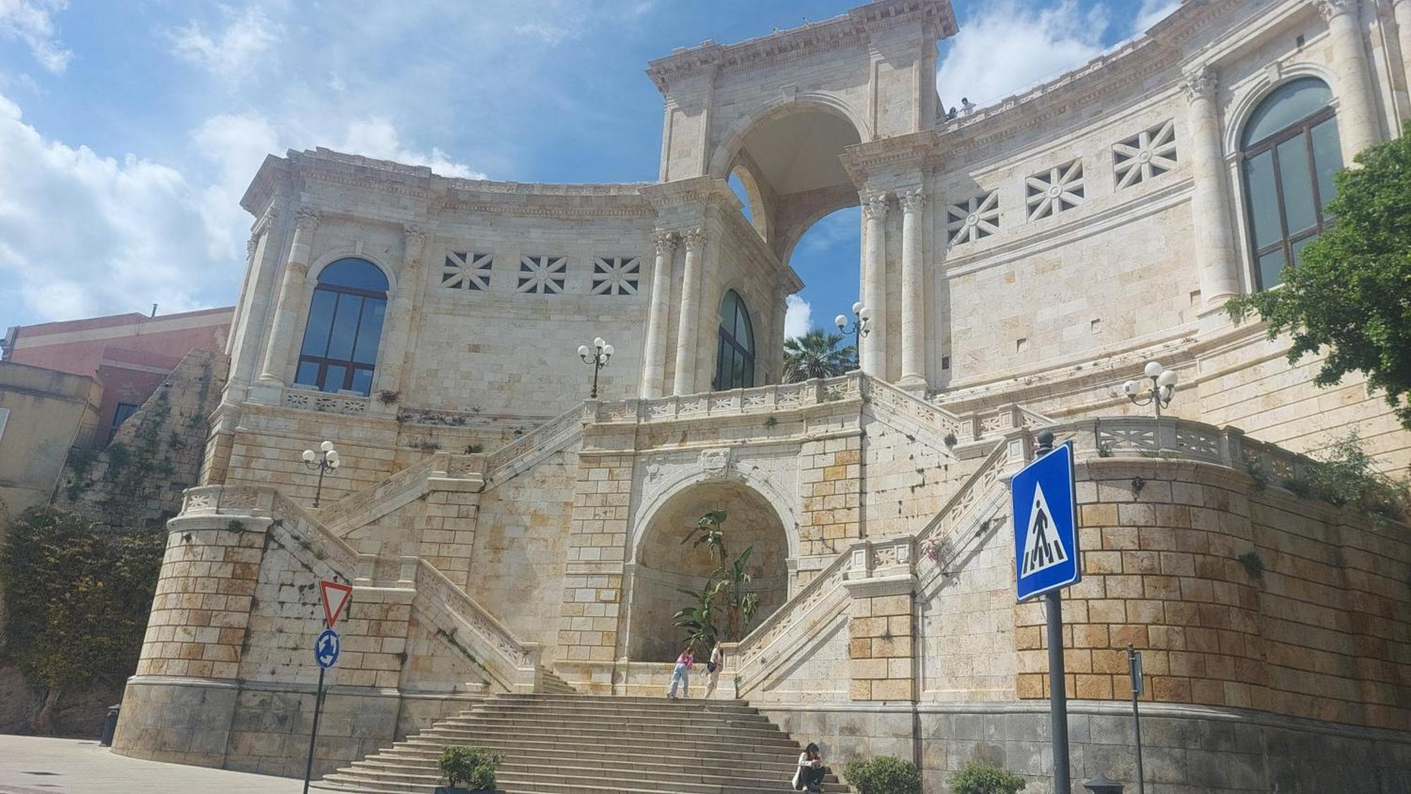 Bastione Home - Casa "Vicky" กาญารี ภายนอก รูปภาพ
